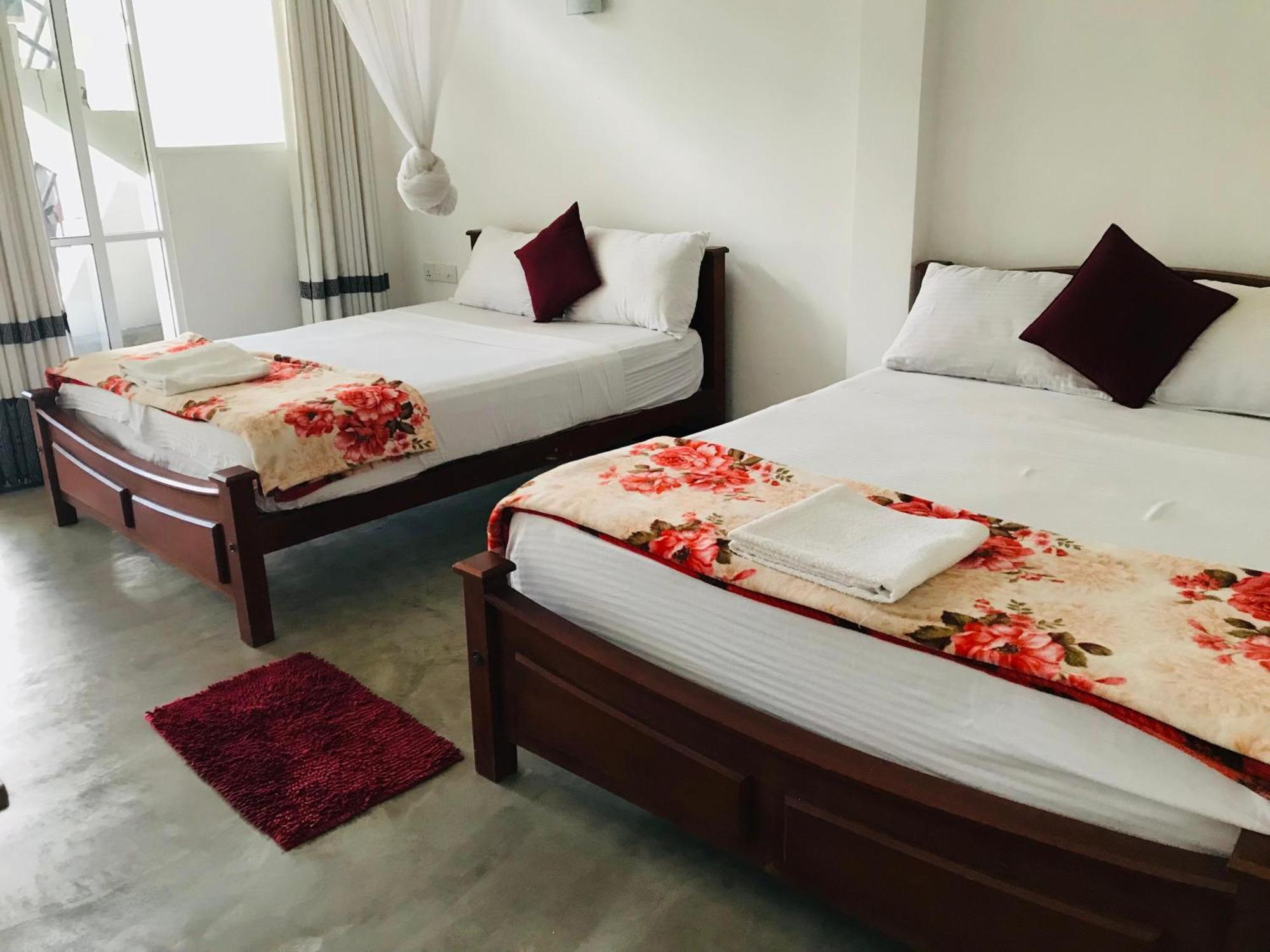 Jayamali Homestay Ella Bagian luar foto