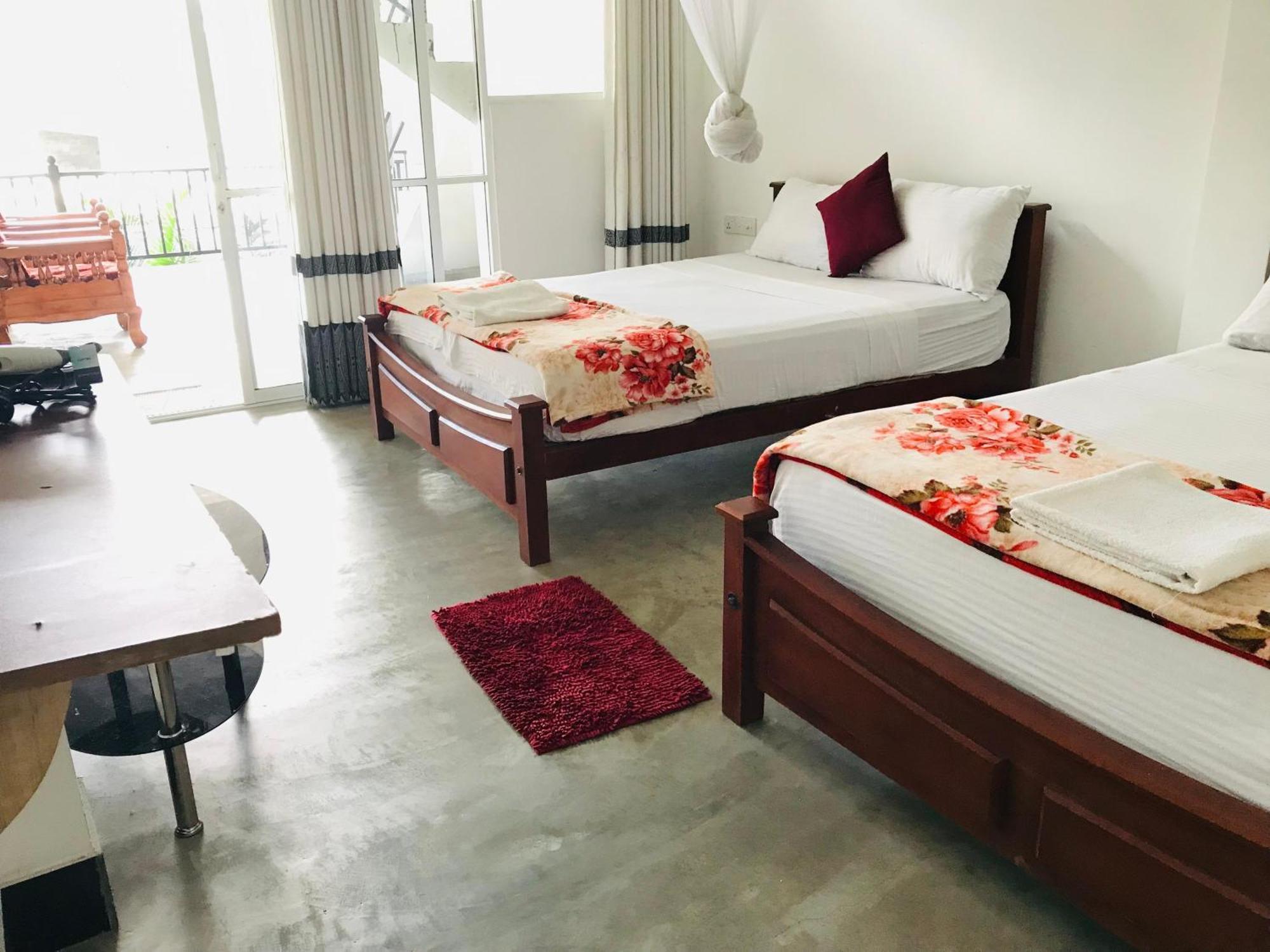Jayamali Homestay Ella Bagian luar foto