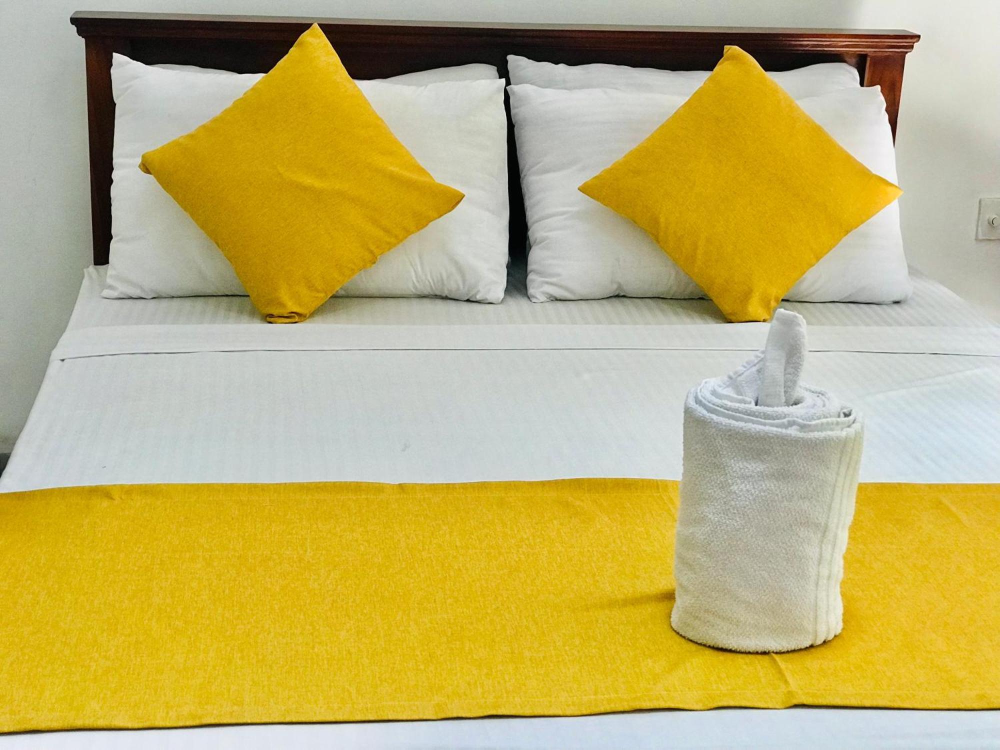 Jayamali Homestay Ella Bagian luar foto