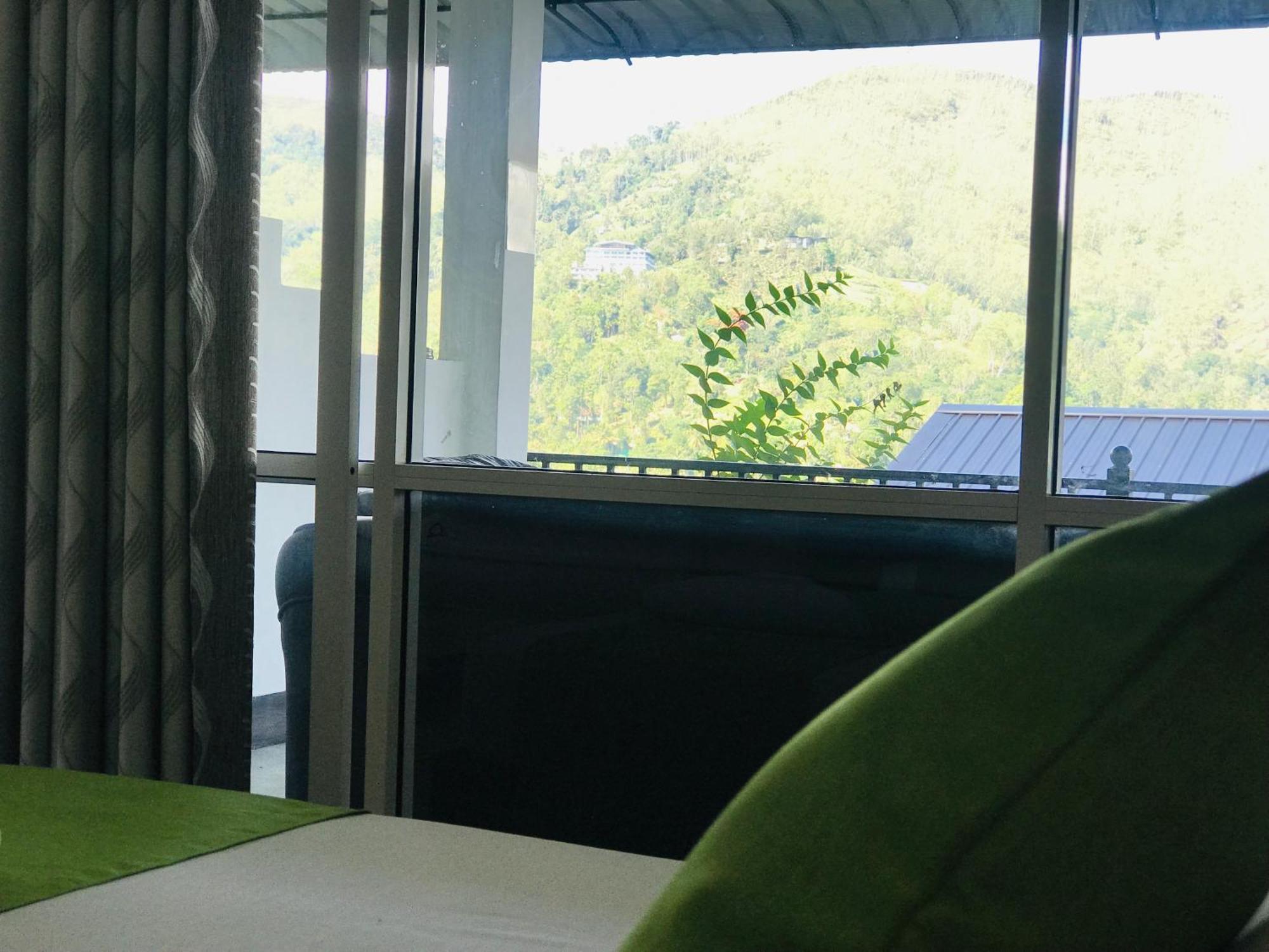 Jayamali Homestay Ella Bagian luar foto