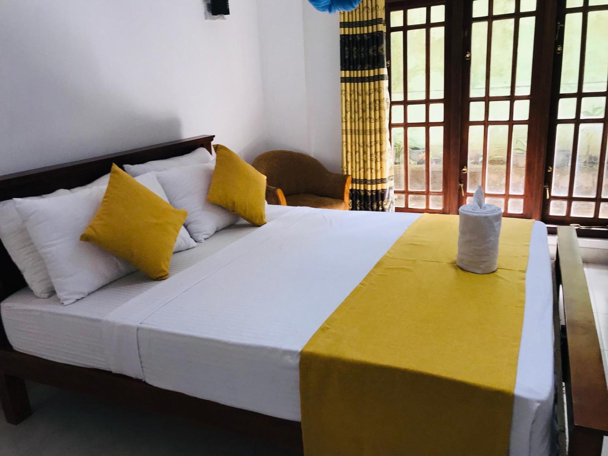 Jayamali Homestay Ella Bagian luar foto