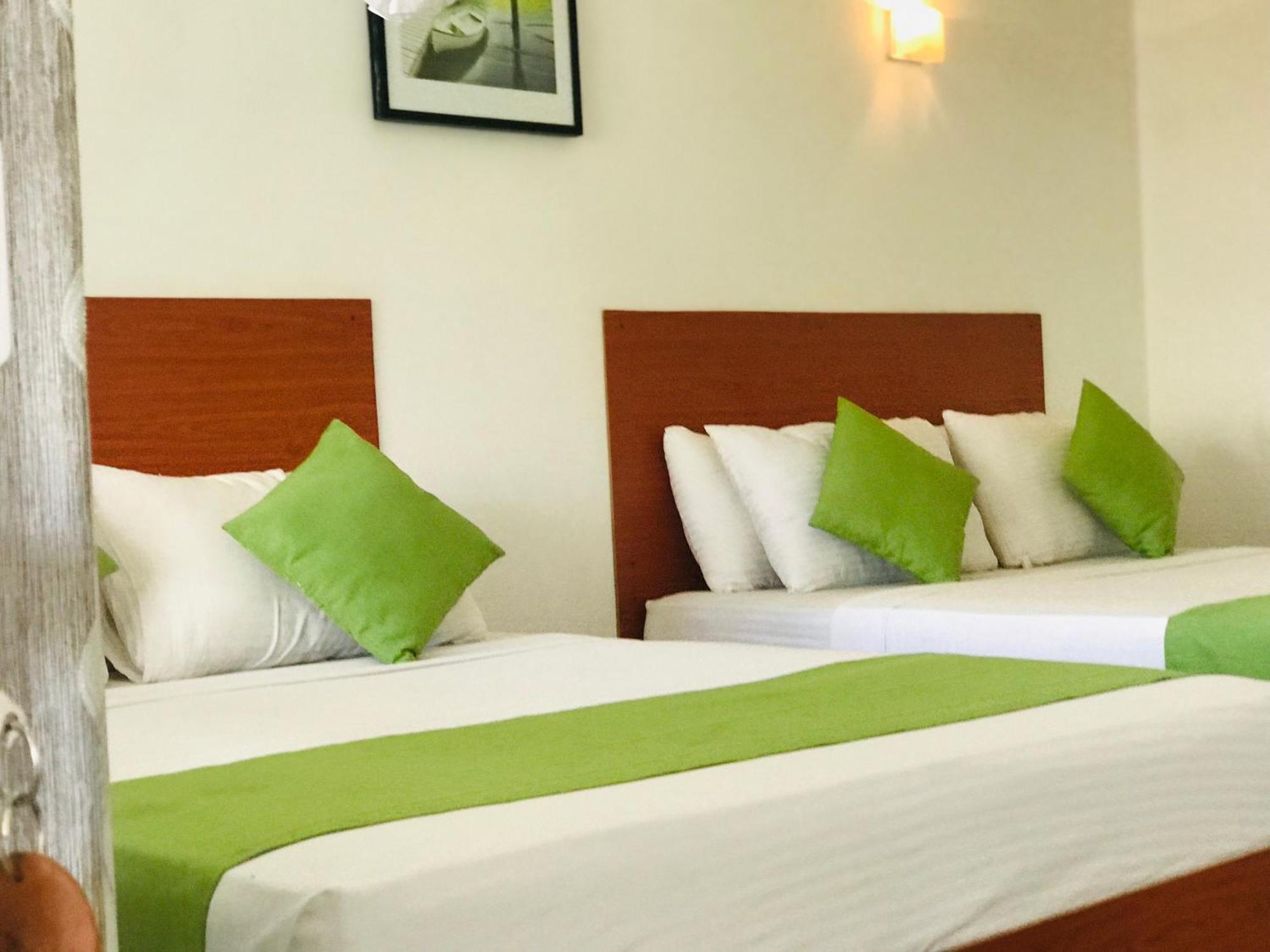 Jayamali Homestay Ella Bagian luar foto