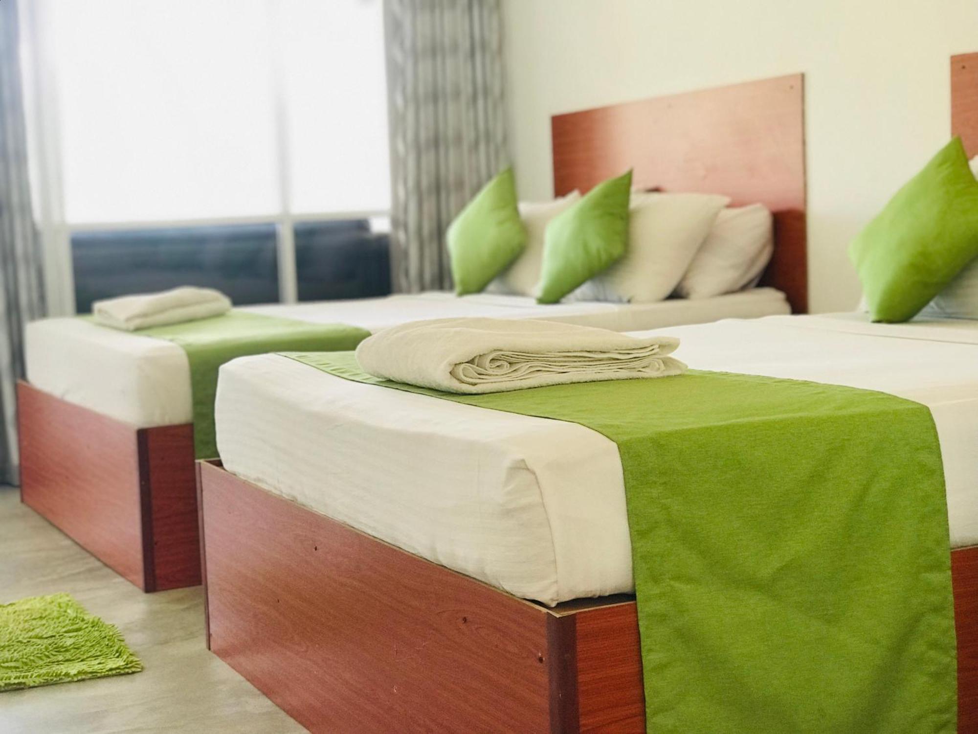 Jayamali Homestay Ella Bagian luar foto