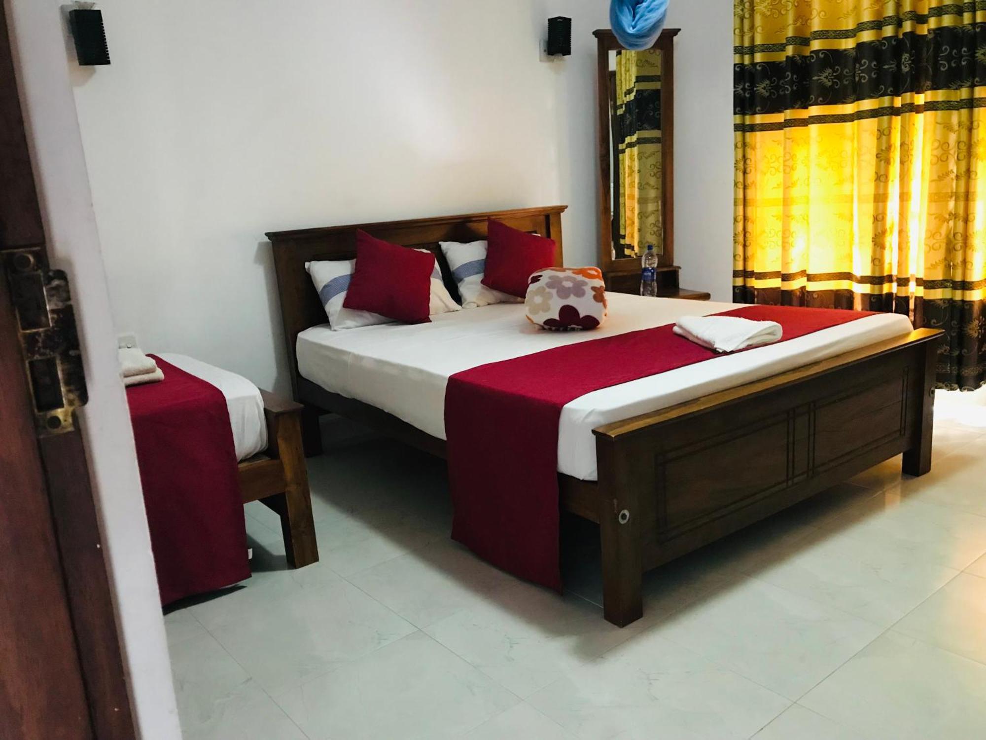 Jayamali Homestay Ella Bagian luar foto